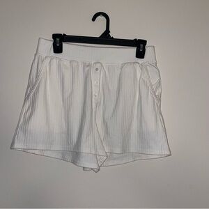 Old Navy Ivory Ribbed Elastic Waistband Pockets M Womens Button Boxer Shorts